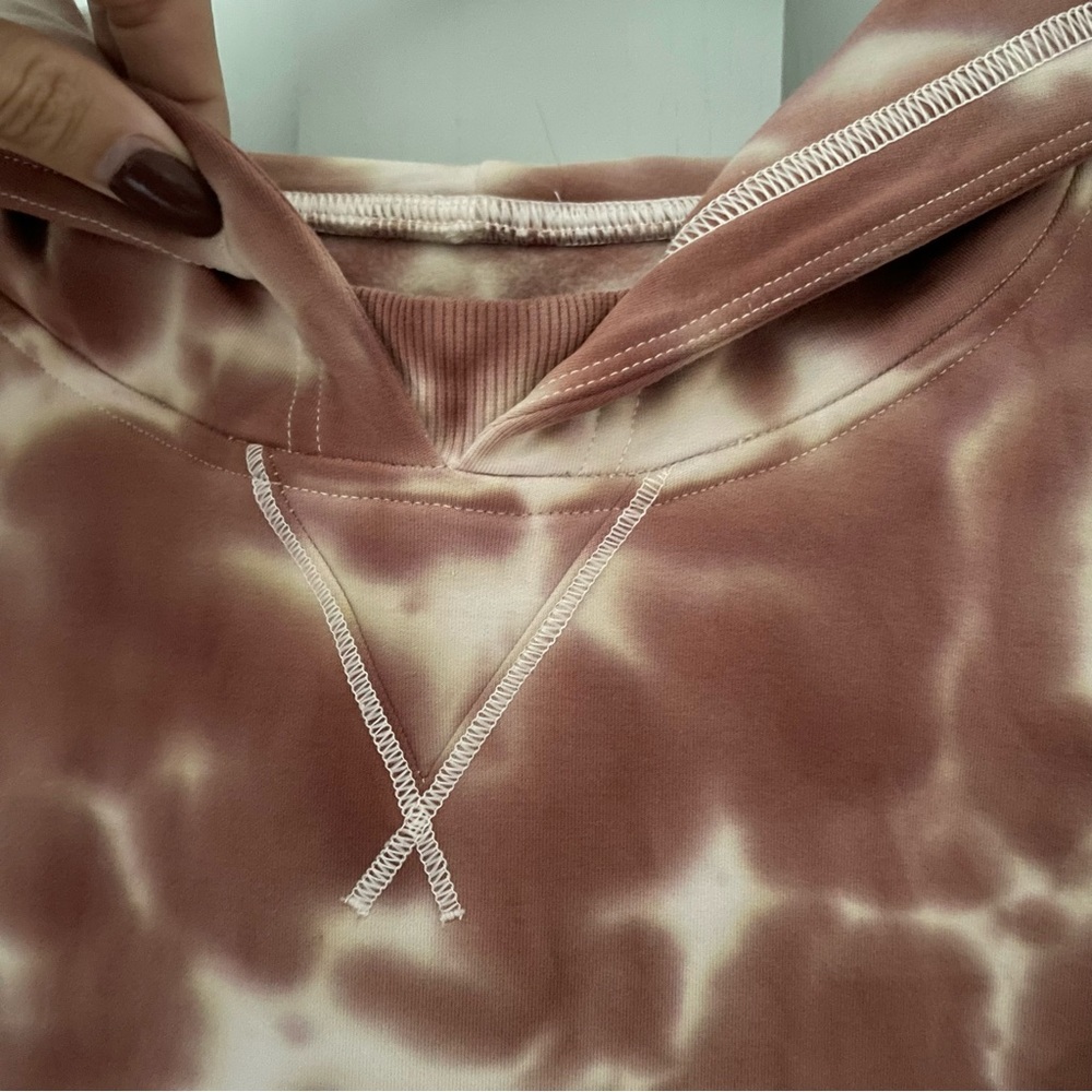 🌟 Lululemon All Yours Hoodie Earth Dye Size 10 in Clay - Picture 4 of 7